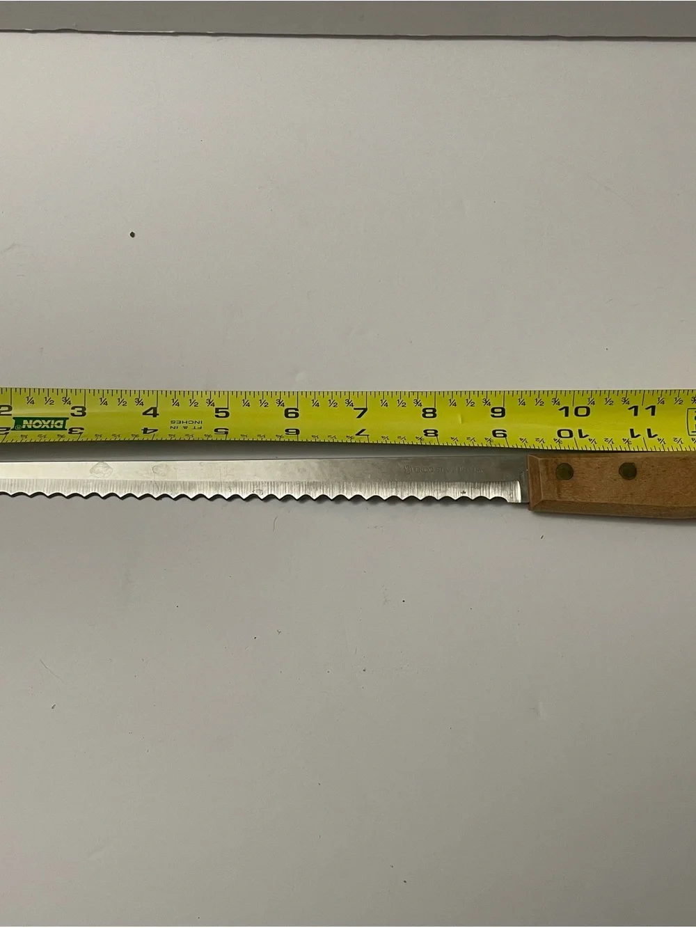 Ekco Stainless USA Serrated Knife Wood Handle Bread / Ham 9